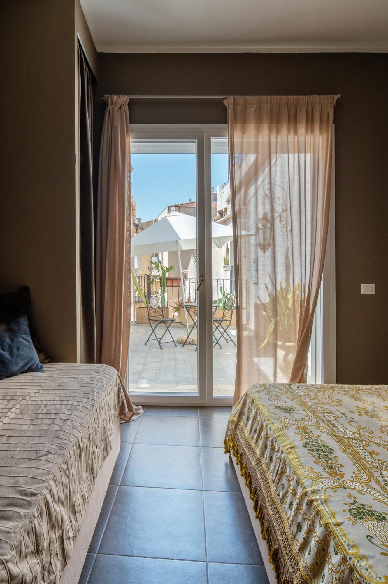Zioli Bed and Breakfast Noto Exteriör bild